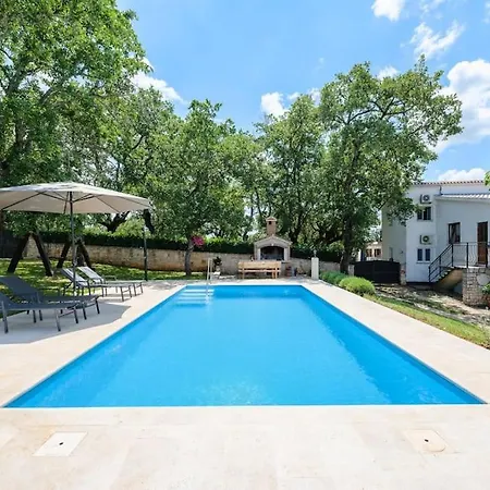 Casa Ana Tripari By Briskva Villa