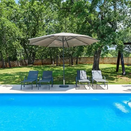 빌라 Casa Ana Tripari By Briskva *