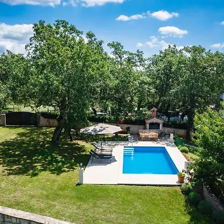 Casa Ana Tripari By Briskva Višnjan