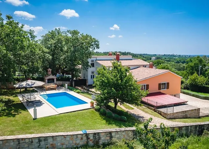 Casa Ana Tripari By Briskva